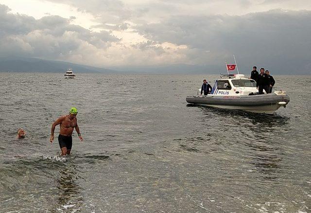 Mudanya Körfezi Açık Deniz Yüzme Maratonu tamamlandı