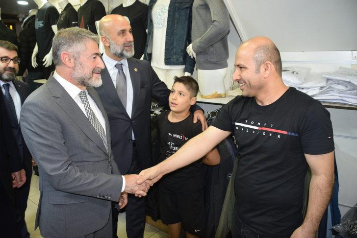 Hazine ve Maliye Bakanı Nureddin Nebati Batman'da ziyaretlerde bulundu G2