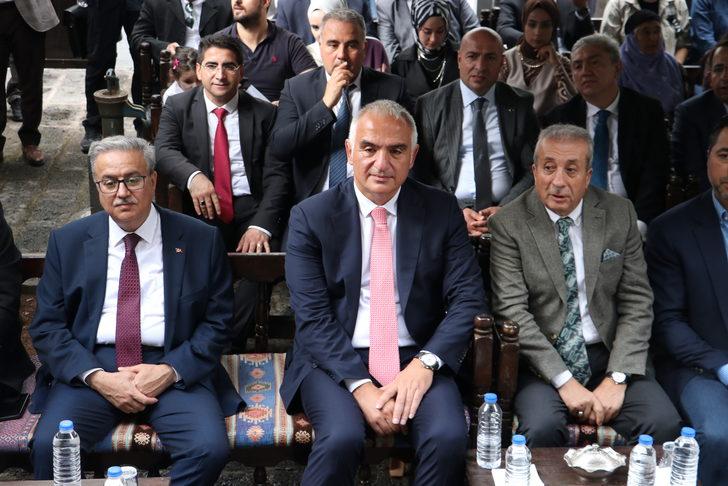 Bakanı Ersoy "Sur Kültür Yolu Festivali"nin gala programında konuştu: G4