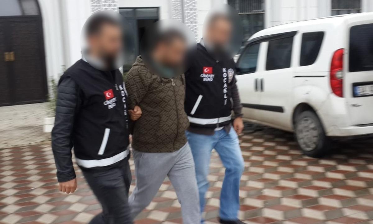 Kocaeli'de yangın &ccedil;ıkan evde cesedi bulunan kızın ailesinin avukatından a&ccedil;ıklama: