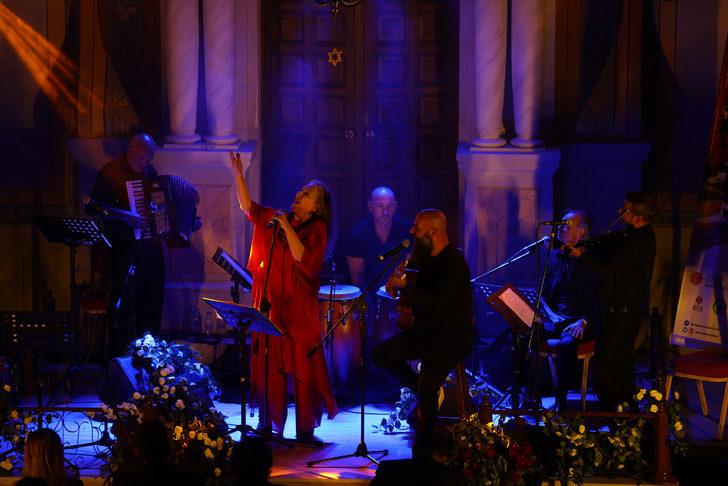 4. Uluslararası Balkan Müzik Festivali'nin ikinci gününde Suzan Kardeş sahne aldı G4