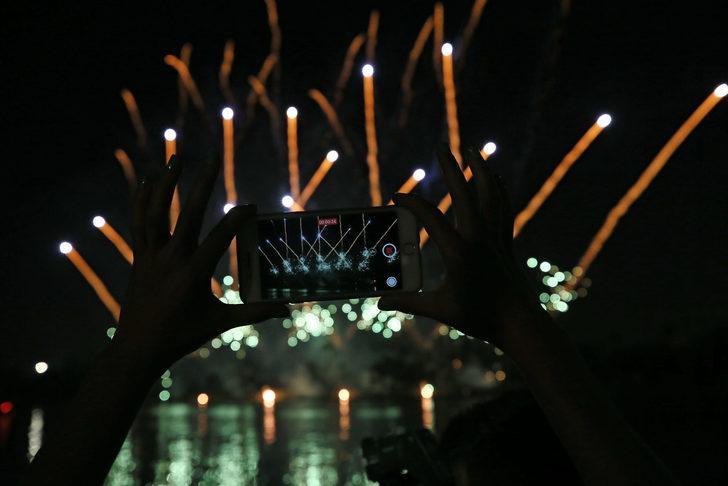 6. Uluslararası Adana Lezzet Festivali'nde lazer ve havai fişek gösterisi yapıldı G5