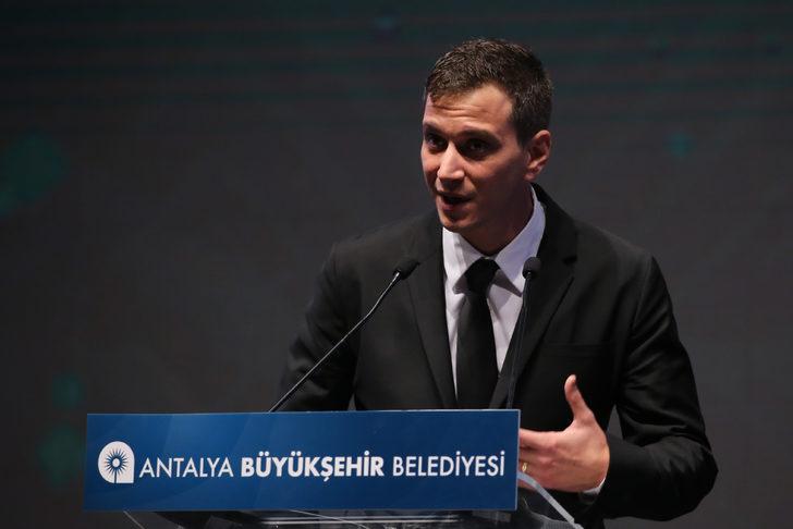 59. Antalya Altın Portakal Film Festivali'nde ödüller sahiplerini buldu (1) G1