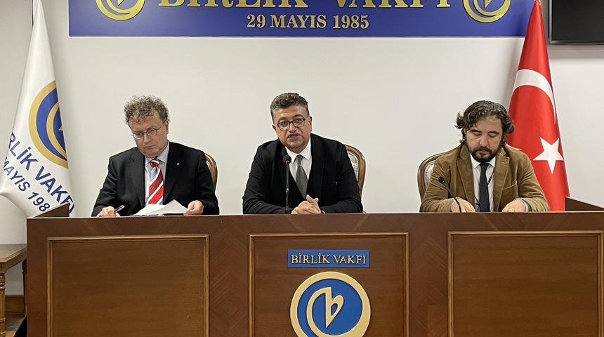 Mütefekkir, yazar Fethi Gemuhluoğlu Birlik Vakfınca düzenlenen panelle anıldı