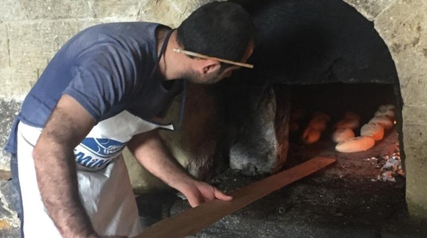 130 yıllık tarihi tabyada ekmek pişirdiler