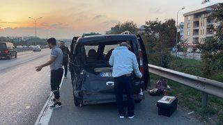 İstanbul'da TEM Otoyolu'nda meydana gelen 2 kazada 2 kişi yaralandı