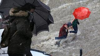 SON DAKİKA | Meteoroloji hava durumu raporunu yayınladı! 20 il için turuncu ve sarı kodlu uyarı: Kuvvetli sağanak yağış geliyor