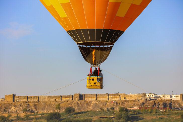 Kadim kent Diyarbakır'da günün ilk ışıklarıyla balon keyfi G2