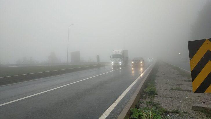 Bolu Dağı'nda sis ve yağmur etkili oluyor G3
