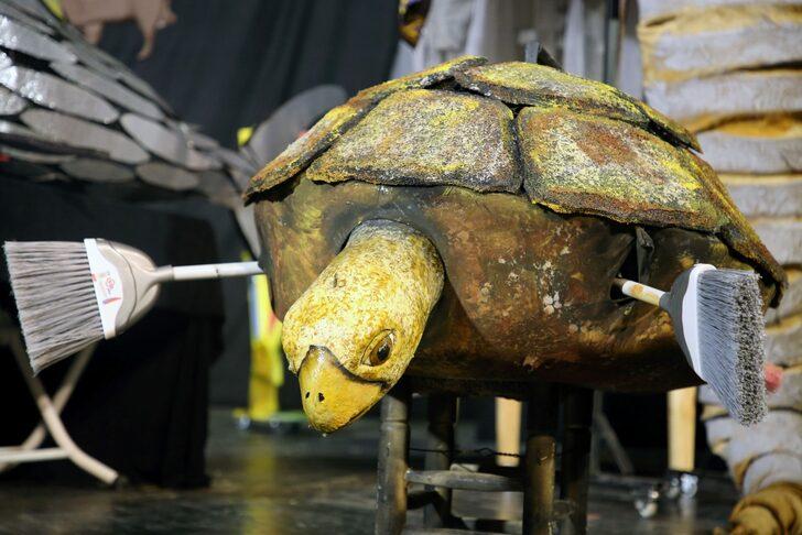 Kocaeli'de dev kuklalar çevre kirliliğini bir çocuğun gözünden anlatacak G2