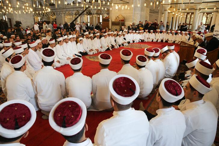 Fatih Camii'nde 82 hafız için icazet merasimi yapıldı G3