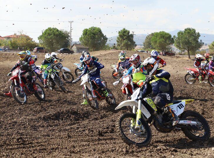 BMU Avrupa Motokros Şampiyonası yarışları, Balıkesir'de devam ediyor G4