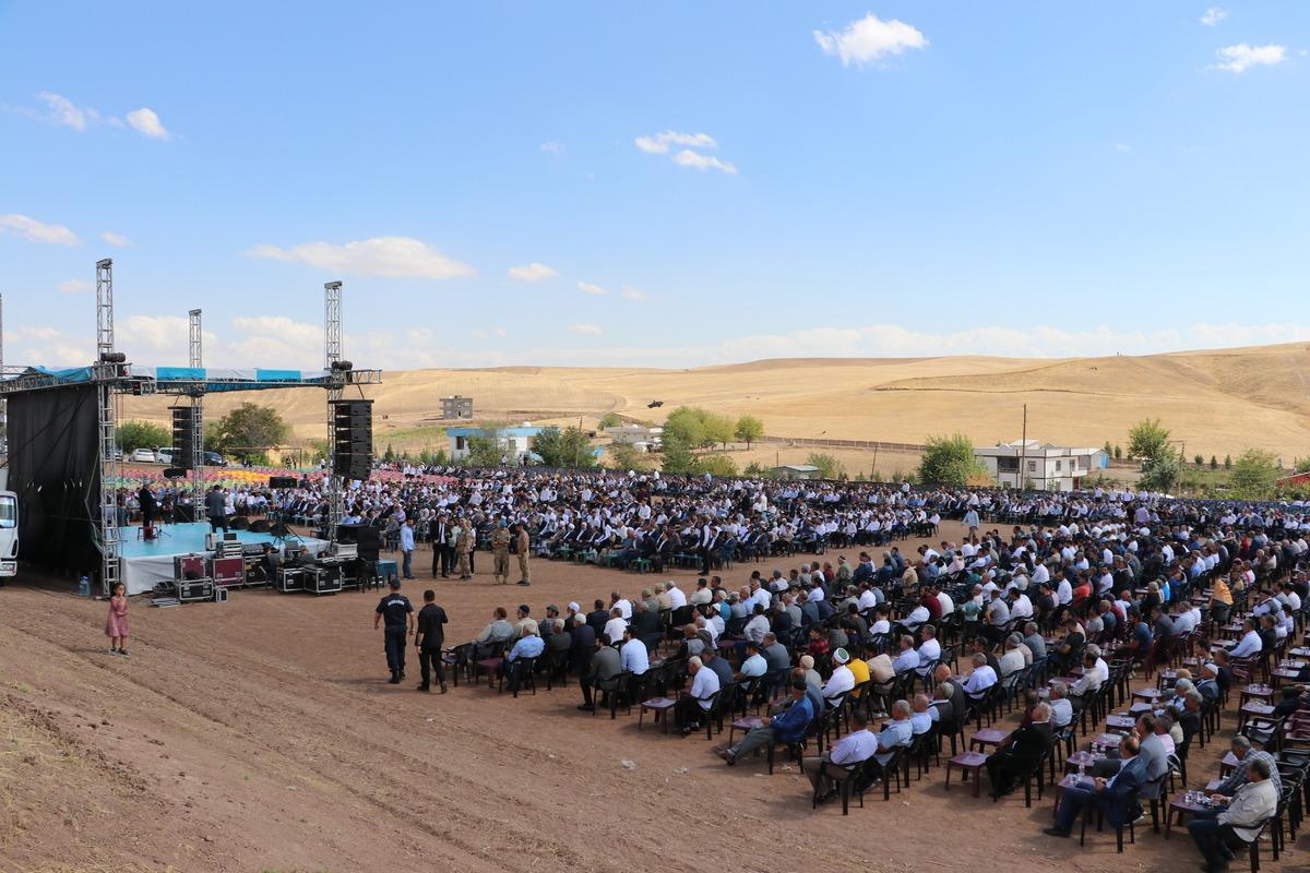 Bakan Soylu, Diyarbakır'da Kur'an kursu a&ccedil;ılışı ve hafızlık icazet programına katıldı