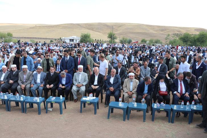 Bakan Soylu, Diyarbakır'da Kur'an kursu açılışı ve hafızlık icazet programına katıldı G5