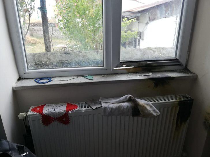 Kars'ta yıldırımın isabet ettiği 4 evde hasar oluştu G2