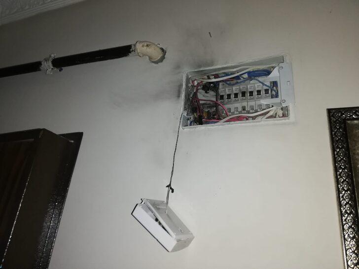 Kars'ta yıldırımın isabet ettiği 4 evde hasar oluştu G3