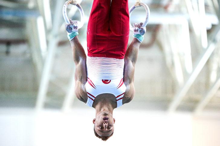 Mersin'de düzenlenen Artistik Cimnastik Dünya Challenge Kupası'nda milli sporcu Adem Asil, halka aletinde altın madalya kazandı. G1