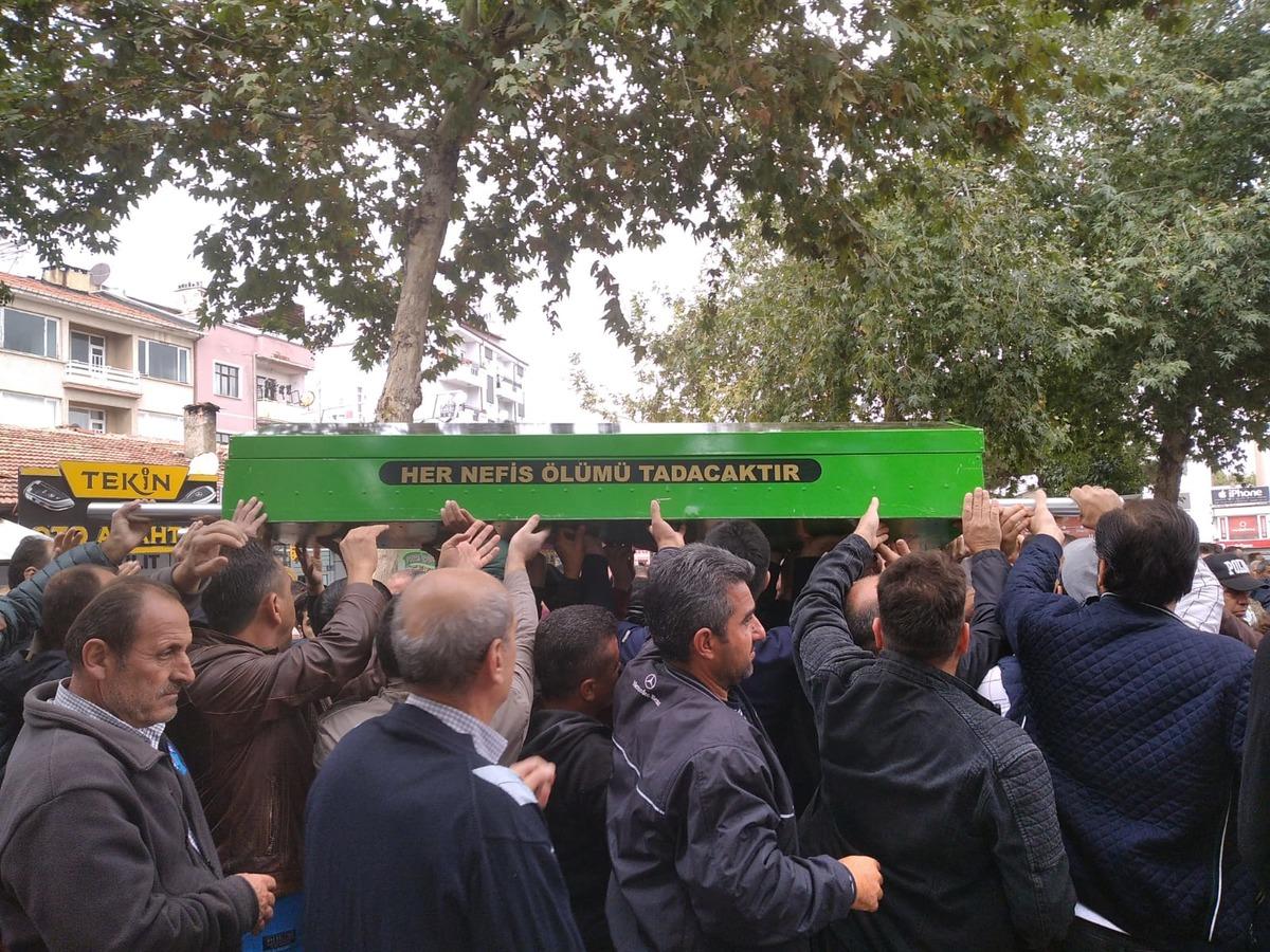 Konya'da kazada hayatını kaybeden belediye &ccedil;alışanı toprağa verildi