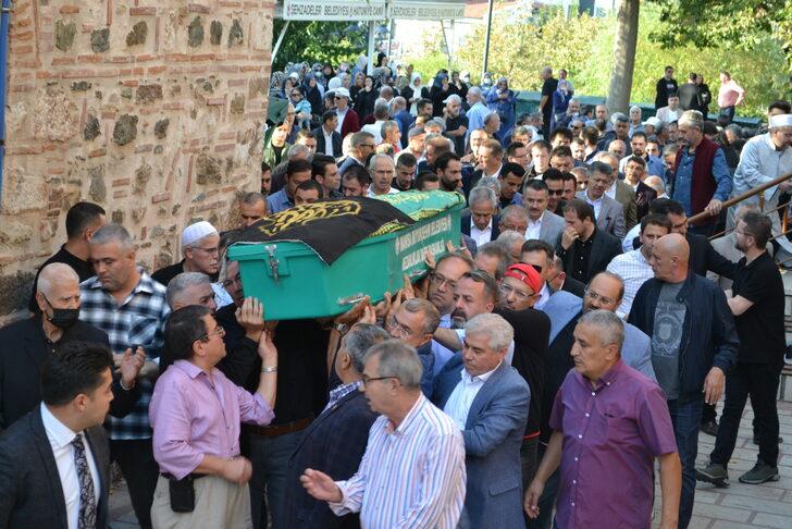 Eski TBMM Başkanı Arınç'ın ağabeyi son yolcuğuna uğurlandı G1