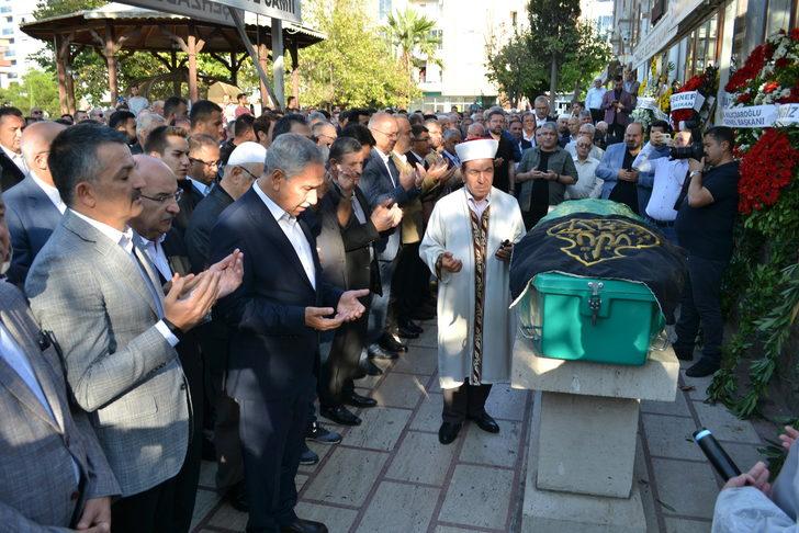 Eski TBMM Başkanı Arınç'ın ağabeyi son yolcuğuna uğurlandı G2