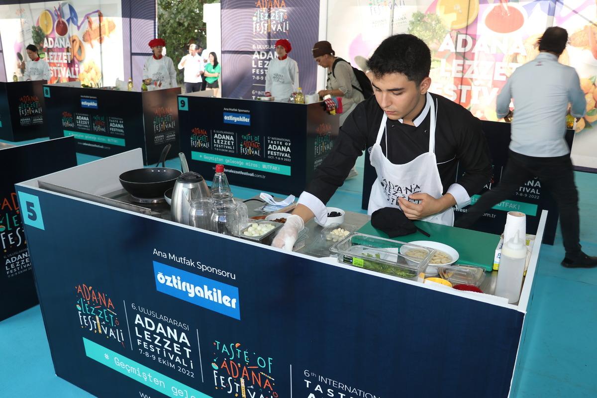 Uluslararası Adana Lezzet Festivali'nde şefler yarıştı