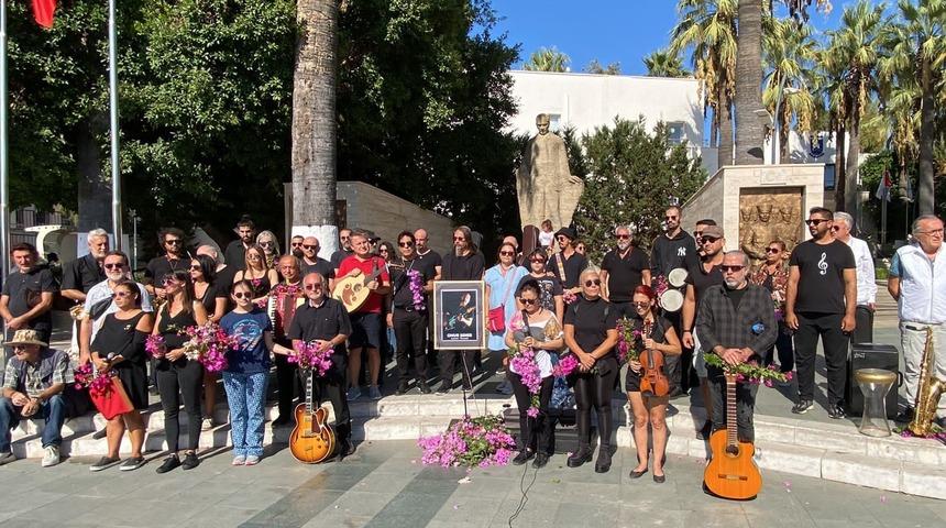 Bodrum'da müzisyenler, Onur Şener'in öldürülmesini protesto etti