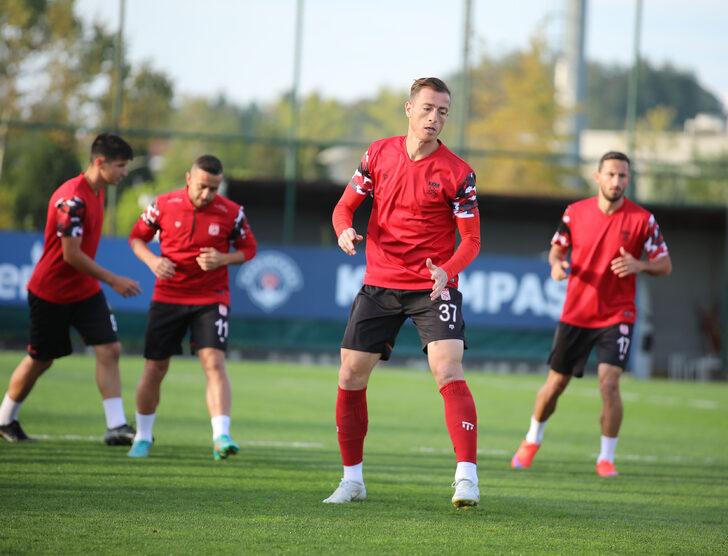 Sivasspor, Başakşehir maçı hazırlıklarını tamamladı G3