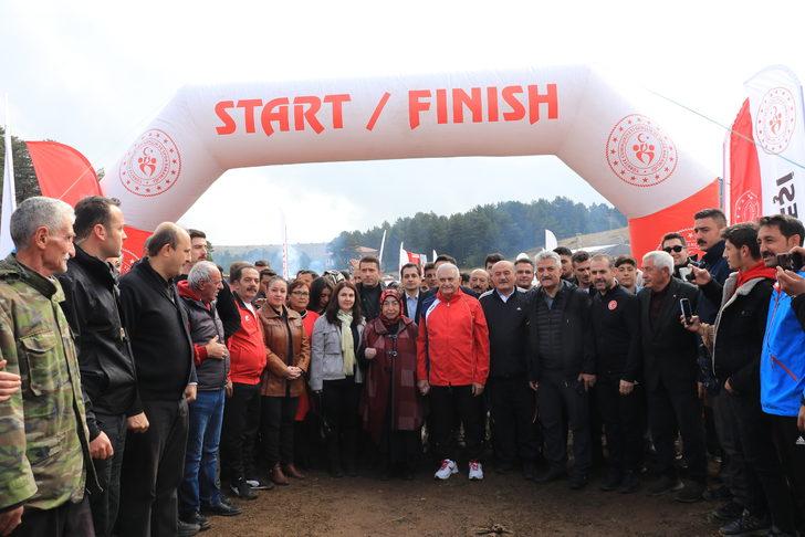 AK Parti Genel Başkanvekili Yıldırım, Erzincan'da gençlik festivaline katıldı G2