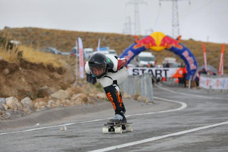 Aksaray'da düzenlenen Dünya İniş Kaykay ve Hız Kızağı Şampiyonası sona erdi G2