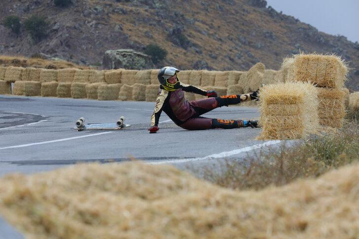 Aksaray'da düzenlenen Dünya İniş Kaykay ve Hız Kızağı Şampiyonası sona erdi G5