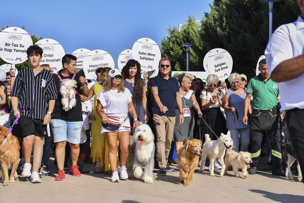 Mersin'de hayvanseverler, "can dost"larını Pati Festivali'nde buluşturdu