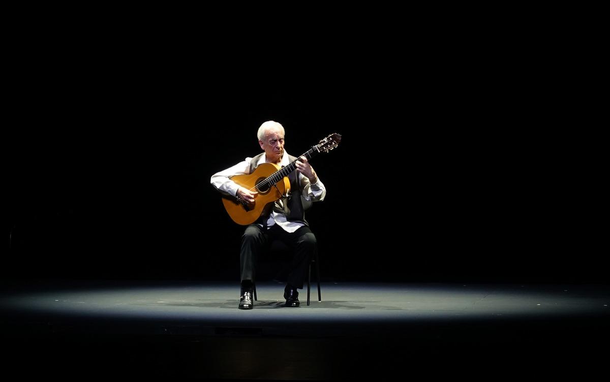 "Paco Pena & Friends" konseri İstanbul'da m&uuml;zikseverlerle buluştu