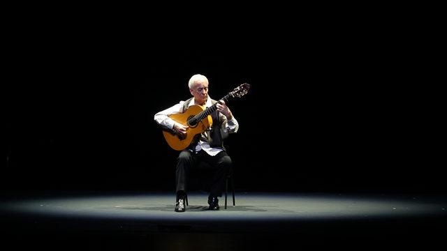 Paco Pena & Friends konseri İstanbul'da müzikseverlerle buluştu