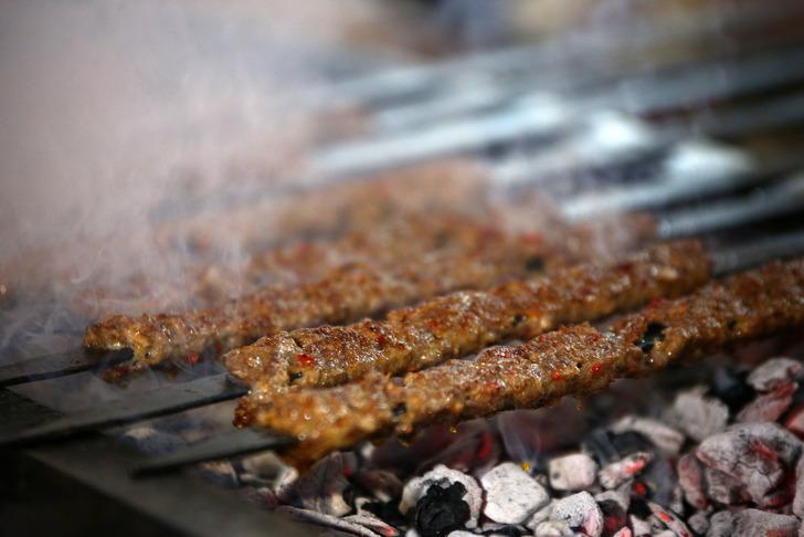 Yüz binlerce kişi gastronomi şöleni yaşadı! Adana Lezzet Festivali'nde 261 ton et tüketildi G5