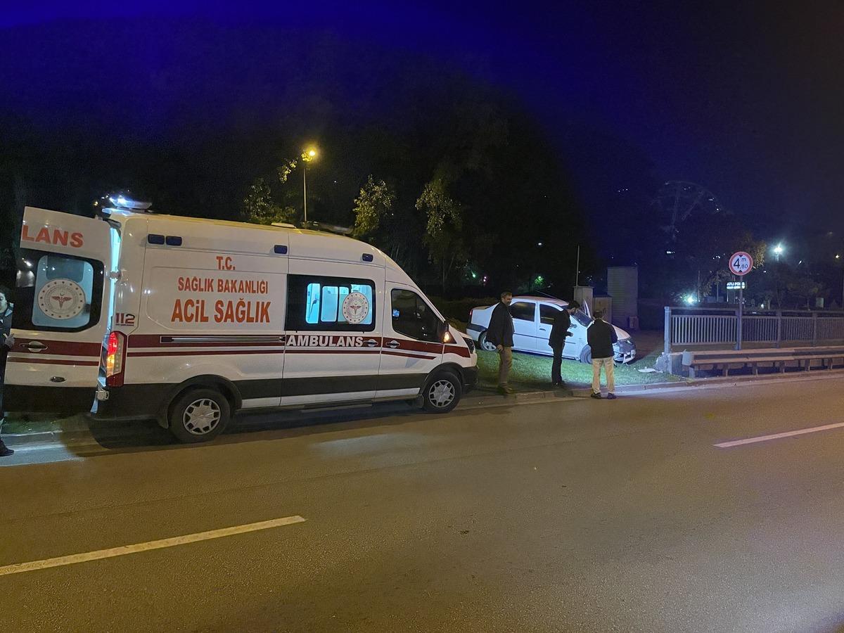 Bursa'da ref&uuml;je &ccedil;arpan s&uuml;r&uuml;c&uuml; yaralandı