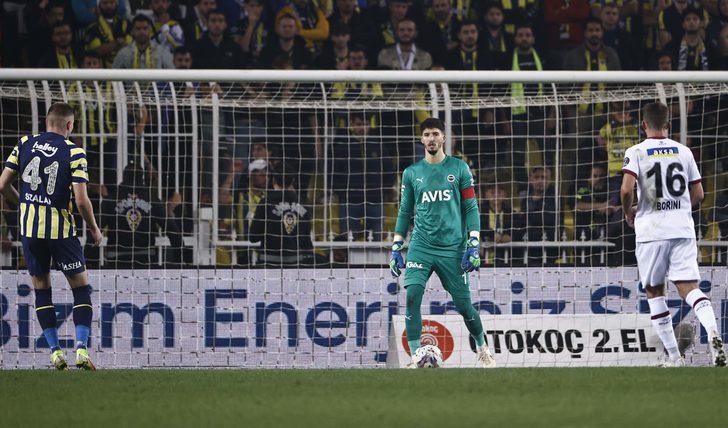 "Hastasını kurtaramamış doktor!" Son dakika: Fenerbahçe - Karagümrük maçı sonrası Serdar Ali Çelikler ve Güntekin Onay'ın Altay Bayındır yorumu sosyal medyayı karıştırdı! G2