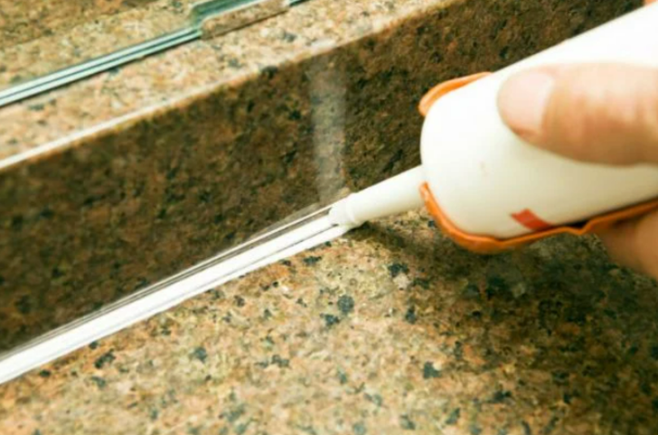 FAYANSLARI DOLDURURKEN DOLGU MALZEMESİNİN UZAMASI