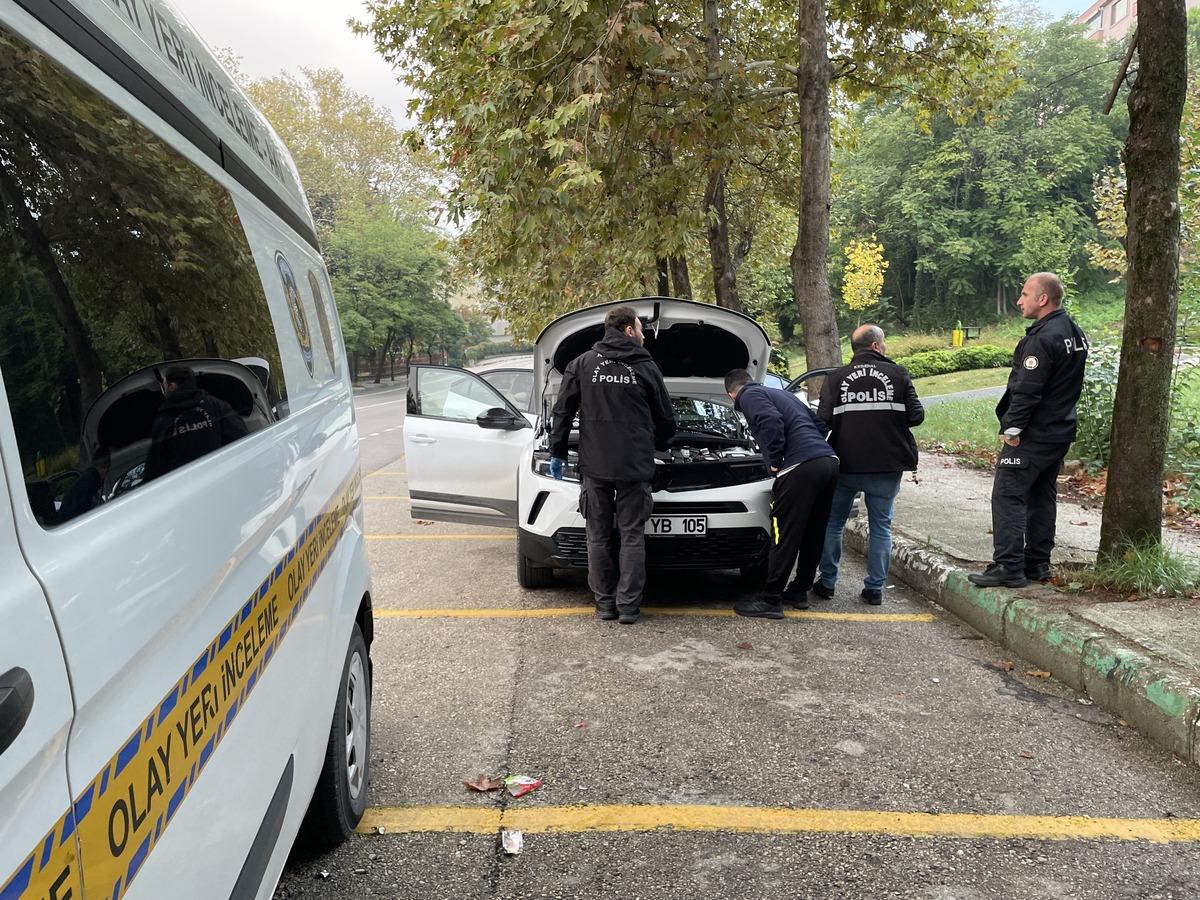 Bursa'da yeni alınan otomobili &ccedil;alan 2 kişi yakalandı