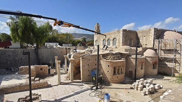 Noel Baba Kilisesi'nde yeni keşif! Aziz Nikolaos'ın mezarının yeri ve ayak bastığı zemin bulundu