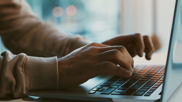 Sürekli olarak internetten aratıyorsanız dikkat! 'İnternetten hastalık arama' hastalığı sorun yaratıyor