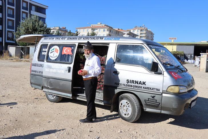 "Elmacı Dede" Kilis'teki askerlere Denizli'den 70 kasa elma getirdi G4