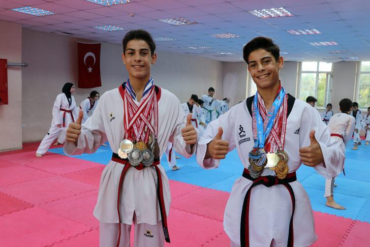 Edirneli ikiz milli tekvandocular, beraber olimpiyatlara katılmak için çalışıyor G3