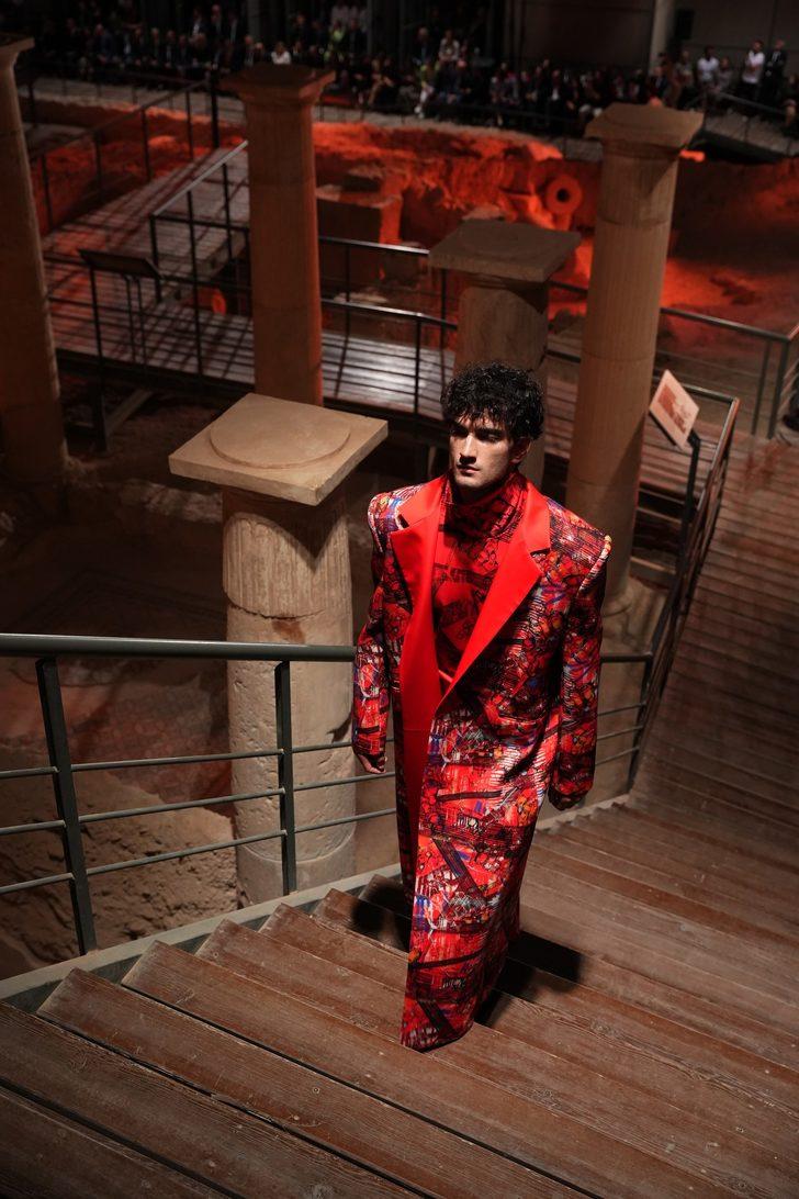 Zeugma Antik Kenti'nde "Doku Kumaş Tasarım Yarışması" defilesi yapıldı G2