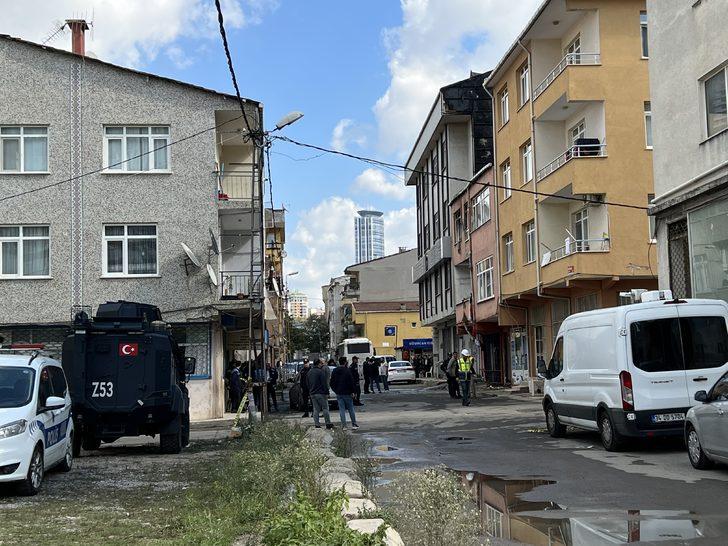 Kadıköy'de bir binada yaşanan patlamaya ilişkin incelemeler sürüyor G1