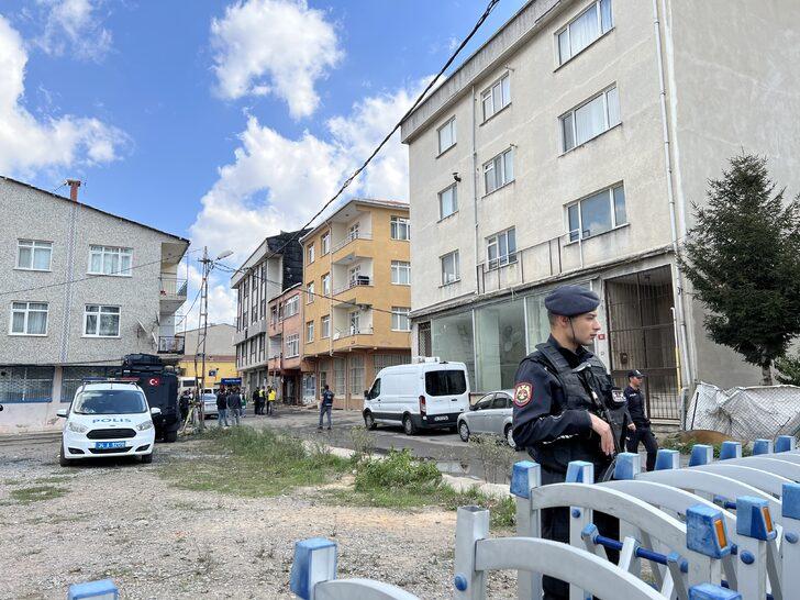 Kadıköy'de bir binada yaşanan patlamaya ilişkin incelemeler sürüyor G3