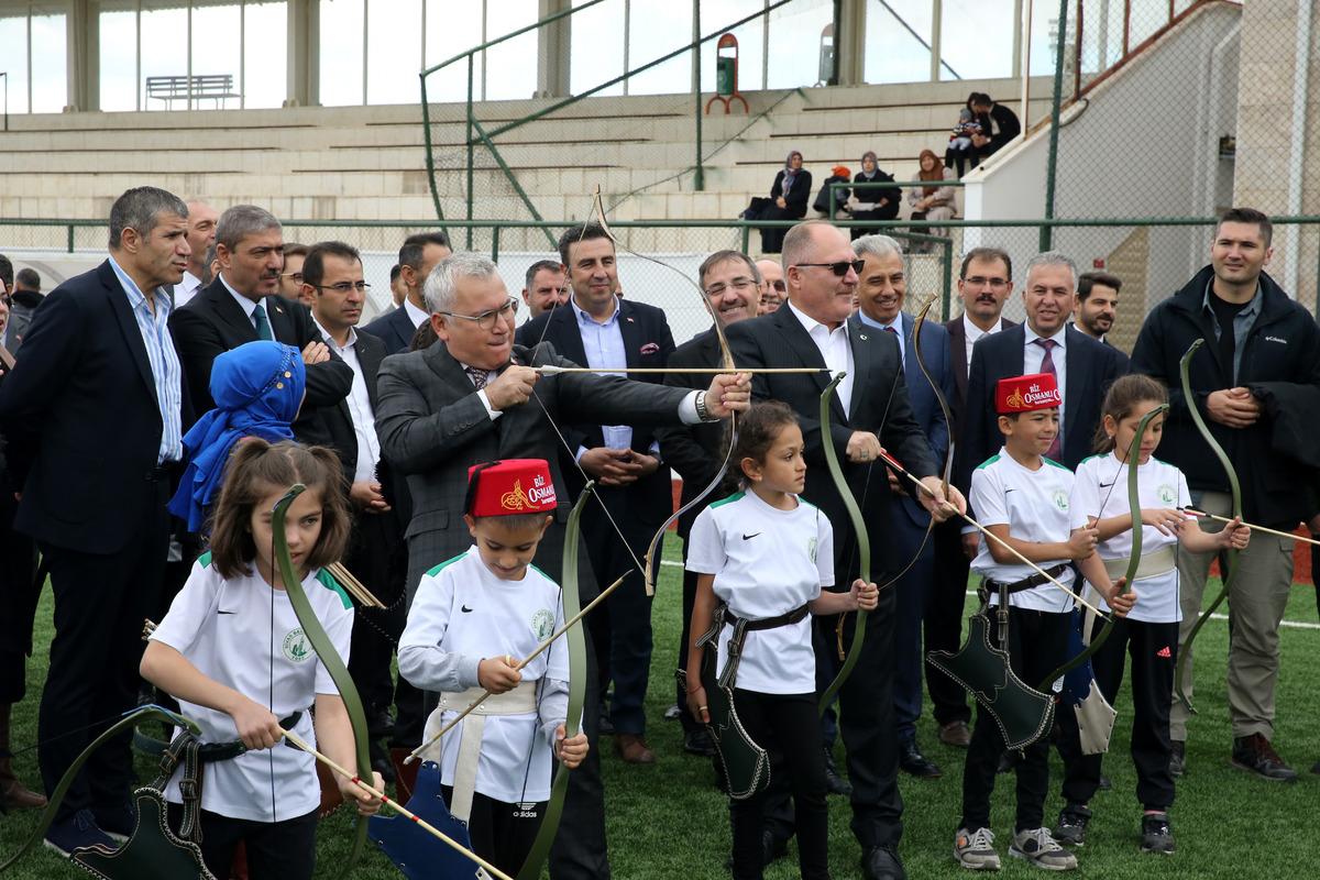 Sivas Belediyesinin yaptırdığı Amat&ouml;r Spor Evi ve Kompleksi a&ccedil;ıldı