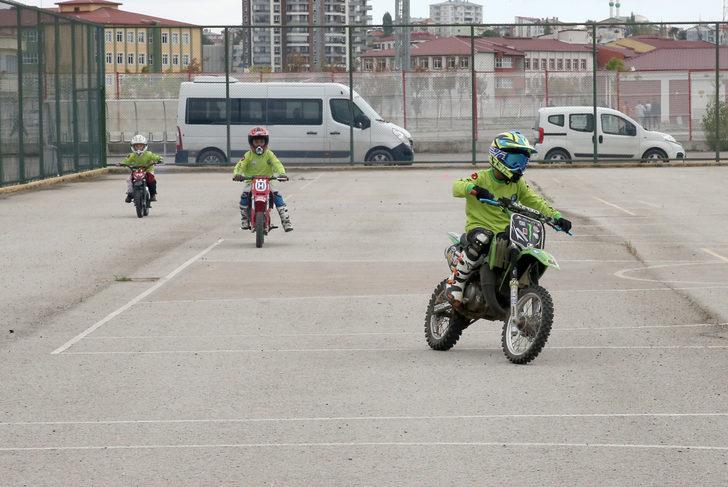 Sivas Belediyesinin yaptırdığı Amatör Spor Evi ve Kompleksi açıldı G5