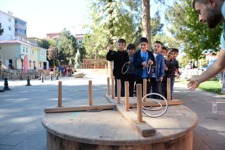 Bingöl'de "Geleneksel Kültür ve Spor Şenliği" başladı G4