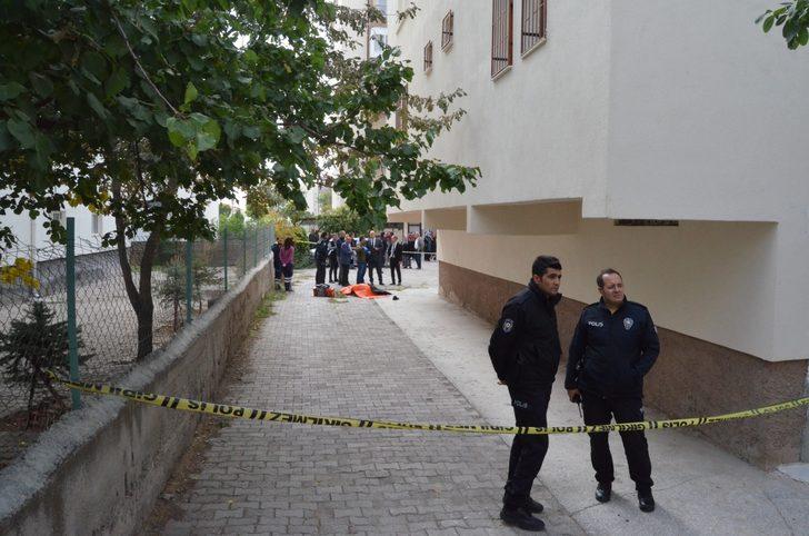 Aksaray'da çatıdan düşen yaşlı adam hayatını kaybetti G2
