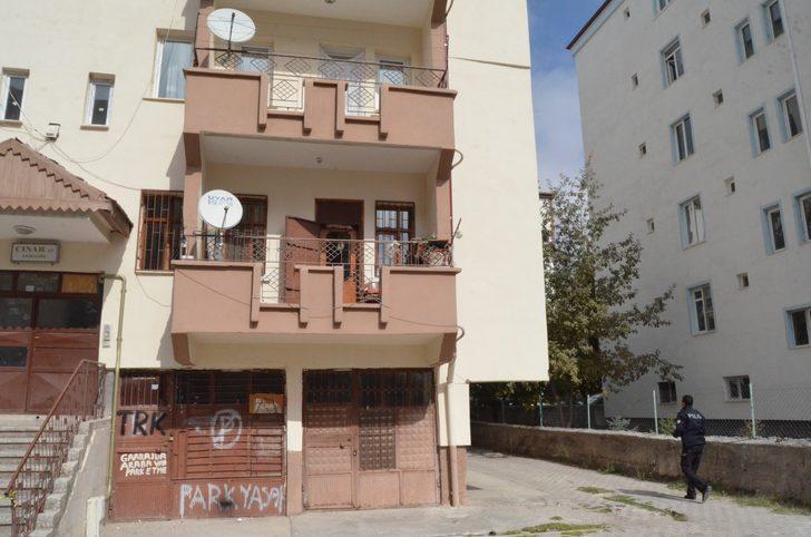 Aksaray'da çatıdan düşen yaşlı adam hayatını kaybetti G3